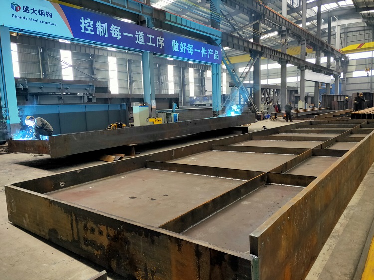 山西鋼結(jié)構(gòu)公司盛大鋼構(gòu)，27年老廠，山西知名鋼構(gòu)企業(yè)